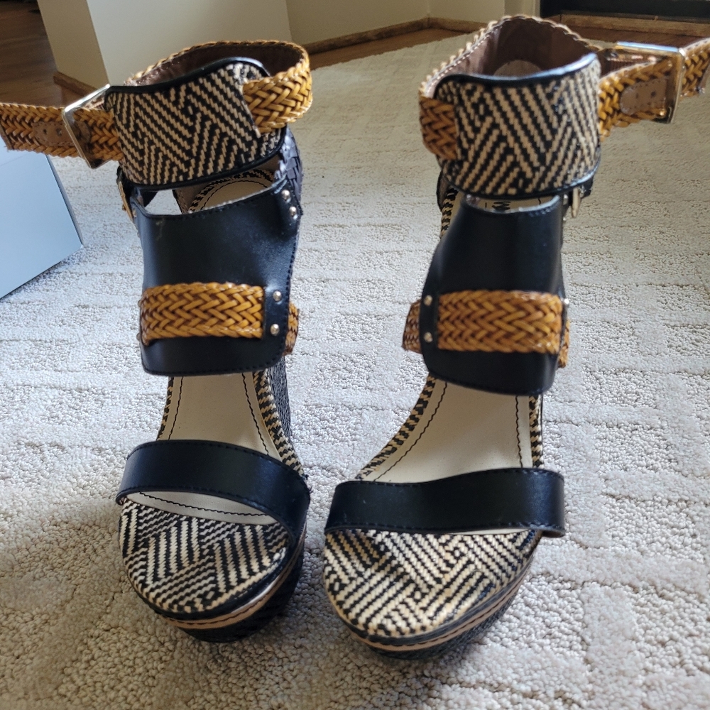 Brand New Mossimo Sandal Strappy Wedges in Box!!
